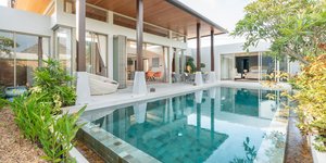  Luxury Real Estate 
