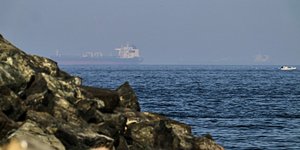 Πλοία στα Στενά του Ορμούζ