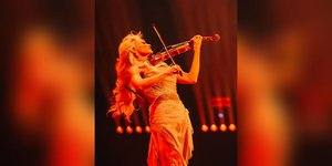 Η διεθνούς φήμης βιολίστρια Linda Lampenius θα εμφανιστεί στη σκηνή της Eurovision με τη Φινλανδία
