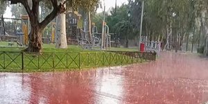Ισχυρές βροχοπτώσεις στο Περιστέρι
