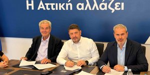 περιφερειάρχης Αττικής Νίκος Χαρδαλιάς, με το δήμαρχο Ελευσίνας Γιώργο Γεωργόπουλο και εκπροσώπους του Αναπτυξιακού Οργανισμού Τοπικής Αυτοδιοίκησης «Νέα Μητροπολιτική Αττική Α.Ε.»