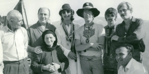 Την Κυριακή 23 Ιουλίου του 1967, οι Beatles βρέθηκαν σε Δελφούς, Αράχωβα και Ιτέα. Την επίσκεψη κάλυψαν δύο ελληνικές εφημερίδες / BRITISH COUNCIL