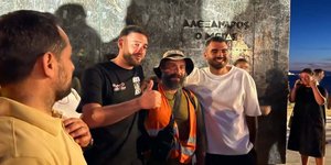 Έφτασε στη Θεσσαλονίκη ο 36χρονος Άκης, περπατώντας από Γερμανία