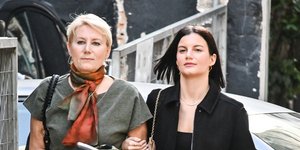Νατάσα Παζαϊτη, Αλίκη Καραμανλή