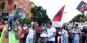 Διαδηλώσεις στην Αλβανία
