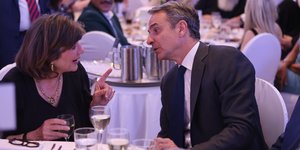 Κριστιάν Αμανπούρ και Κυριάκος Μητσοτάκης 