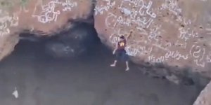 Ο Αλ-Κακά μπιν Αντάρ ήταν γνωστός ως ο Spider-Man της Υεμένης