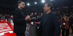 Χειραψία Μπαρτζώκα και Αταμάν