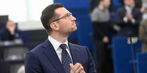 Ο πιθανός υποψήφιος της γαλλικής ακροδεξιάς στις προεδρικές εκλογές και ευρωβουλευτής, Ζορντάν Μπαρντελά 