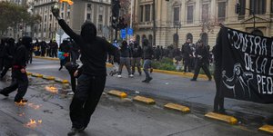Συγκρούσεις φοιτητών με την αστυνομία στη Χιλή