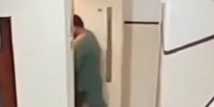 Επίθεση σε ασανσέρ