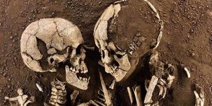Οι δύο σκελετοί, που έμειναν γνωστοί ως «Οι Εραστές του Βαλντάρο» 