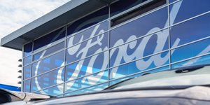 Κτίριο με εγκαταστάσεις της Ford στο Ντίσελντορφ, στη Γερμανία