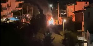Φωτιά σε αυτοκίνητο στη Βούλα