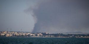 Σε ύφεση η φωτιά στη Θεσσαλονίκη