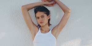 5 ψηλόμεσες φούστες από τα H&M που θα χαρίσουν ανεπιτήδευτο στιλ στα summer looks σου