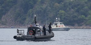 Σκάφος της Frontex και του Λιμενικού Σώματος της Ελλάδας σε περιπολία