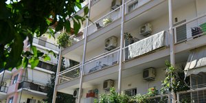 Το σπίτι που έγινε η γυναικοκτονία στην Καλαμάτα