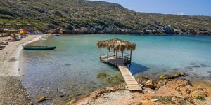 καλυβα στη θαλασσα 