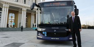 O Ερντογάν στο λεωφορείο της Karsan 