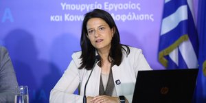 Η υπουργός Εργασίας και Κοινωνικής Ασφάλισης, Νίκη Κεραμέως