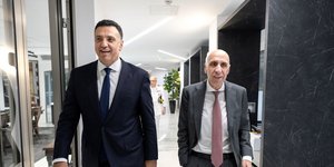 Βασίλης Κικίλιας, Γιάννης Μπρατάκος 