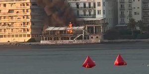Υπό έλεγχο η φωτιά σε εγκαταλελειμμένο ξενοδοχείο στο Λουτράκι
