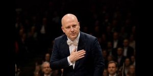 Ο Μάρκο Νίκολιτς σε ρόλο μαέστρου 