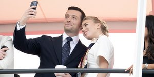Η Μαρία Καρολίνα των Βουρβώνων - Δύο Σικελιών σε τρυφερό στιγμιότυπο με τον Ζορντάν Μπαρντελά