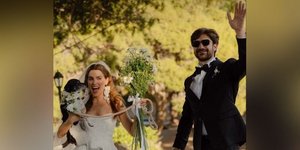 Πανευτυχείς Μελία Κράιλινγκ