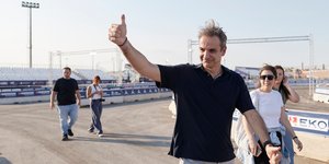 Επίσκεψη του πρωθυπουργού Κυριάκου Μητσοτάκη στην υπερειδική διαδρομή του EKO Ράλλυ Ακρόπολις 2026 στο Ελληνικό 