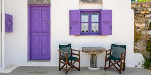 μοβ πορτοπαραθυρα