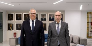 Γιάννης Μπρατάκος, με τον πρέσβη του Λιβάνου στην Ελλάδα, Kenj El Hajal στο ΕΒΕΑ