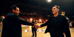 Η χειραψία Μπαρτζώκα και Αταμάν στο ΣΕΦ