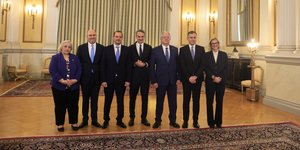 Η Αλεξάνδρα Παπαδοπούλου, ο Δημήτρης Μαρκόπουλος, ο Γιώργος Κώτσηρας, ο Κυριάκος Μητσοτάκης, ο Κωνσταντίνος Τασούλας, ο Τάσος Χατζηβασιλείου και η Μαριλένα Σούκουλη