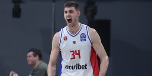 Την καριέρα του στον Κολοσσό της Ρόδου θα συνεχίσει ο Κρούζερ