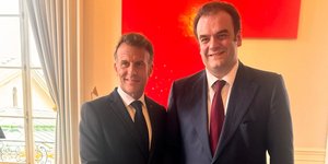 Εμανουέλ Μακρόν και Κυριάκος Πιερρακάκης