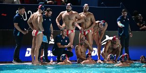 Οι παίκτες και οι προπονητές του Ολυμπιακού