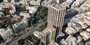 Ο Πύργος των Αθηνών και άλλα κτίρια επιχειρήσεων στο κέντρο της Αθήνας 
