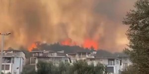 Μεγάλη φωτιά στη Σμύρη