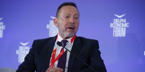 Γιάννης Στουρναρας