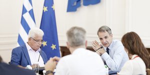 Συνάντηση του Πρωθυπουργού Κυριάκου Μητσοτάκη με αντιπροσωπεία του Πανελλήνιου Συλλόγου Παραπληγικών