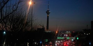 Νύχτα στην Τεχεράνη, πρωτεύουσα του Ιράν