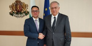 Θεοδωρικάκος από Σόφια: «Ενίσχυση της συνεργασίας με τη Βουλγαρία σε επενδύσεις, βιομηχανία, καινοτομία» 