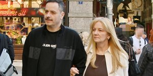 Ο Αλέξανδρος Τσουβέλας με τη σύντροφό του, Ευαγγελία Καρύδη, σε πρόσφατη έξοδό τους
