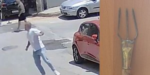 Σοκ από την απόπειρα επίθεσης ηλικιωμένου με καμάκι καατά δύο αδελφών στον Πειραιά