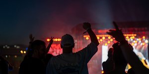 Το  VIP μπαλκόνι της Allwyn στην Πλατεία Νερού