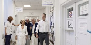 Επίσκεψη Μητσοτάκη στο Νοσοκομείο της Λέρου