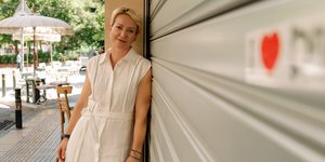 Η Αλεξάνδρα Σδούκου πέρα από την πολιτική: Μητρότητα, στιλ και η συνέντευξη για δουλειά που δεν ξέχασε ποτέ