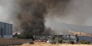 Φωτιά σε επιχείρηση στον Ασπρόπυργο